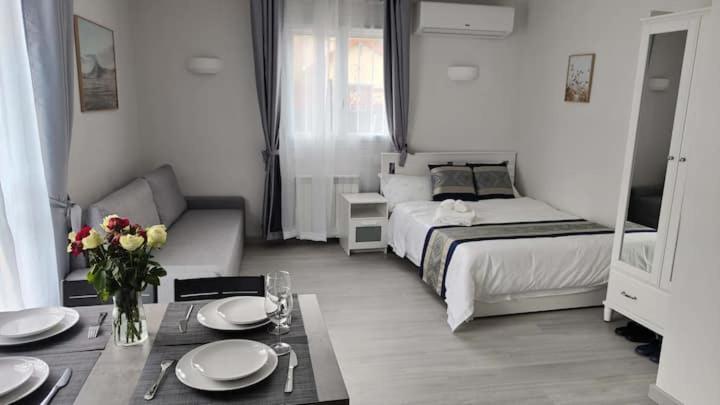 Chambre Privee Pour 4 Personnes En Banlieue Parisienne A Bondy Bagian luar foto