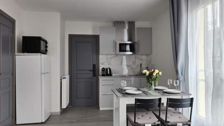 Chambre Privee Pour 4 Personnes En Banlieue Parisienne A Bondy Bagian luar foto